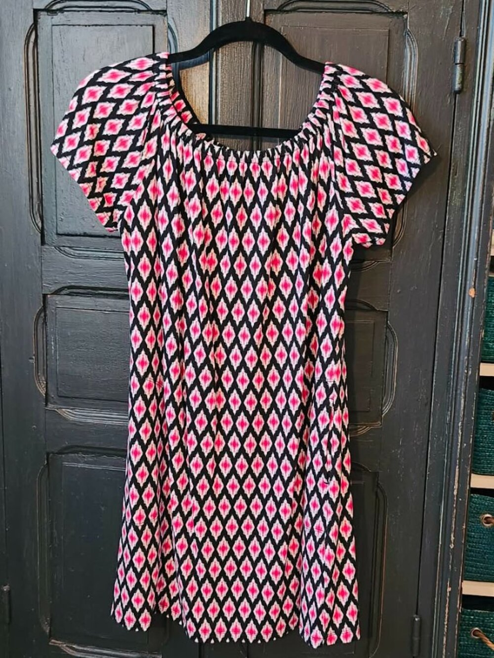 Tommy BahamaOff/On shoulder Dress, size M